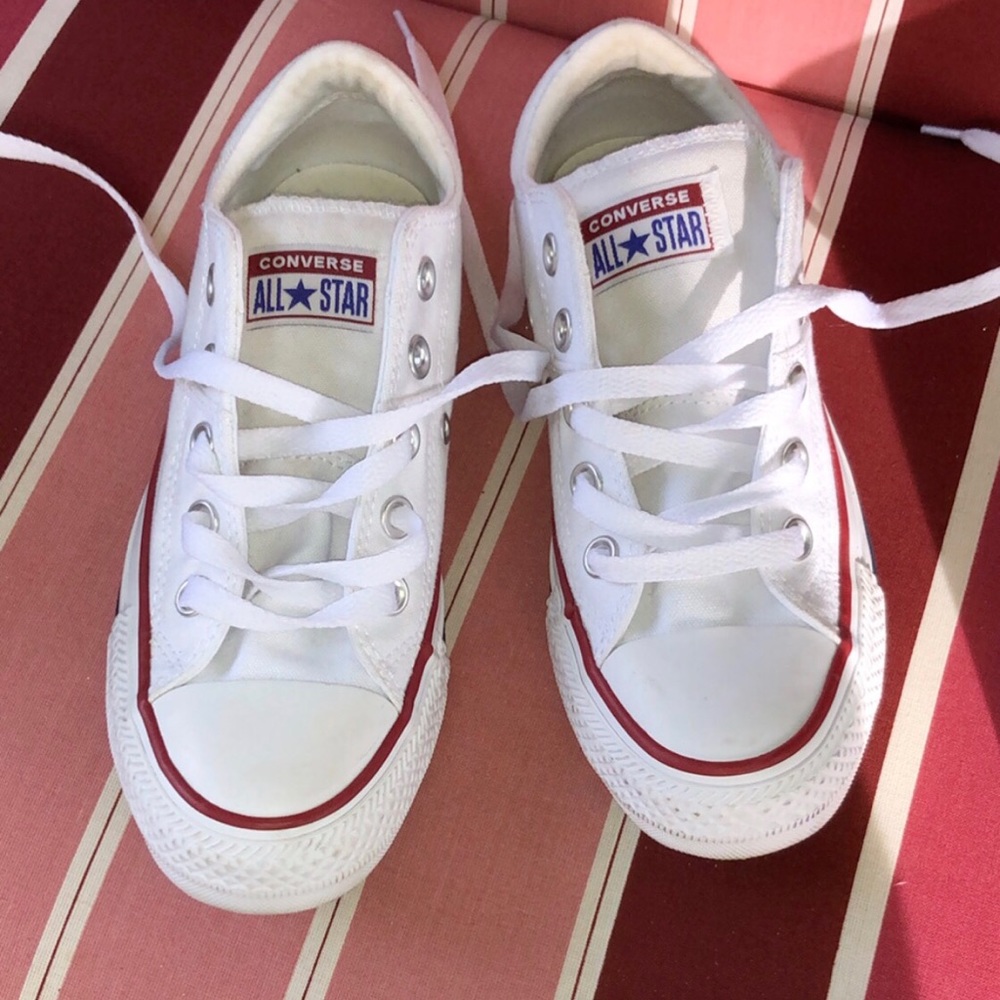 Converse - White. Size 5